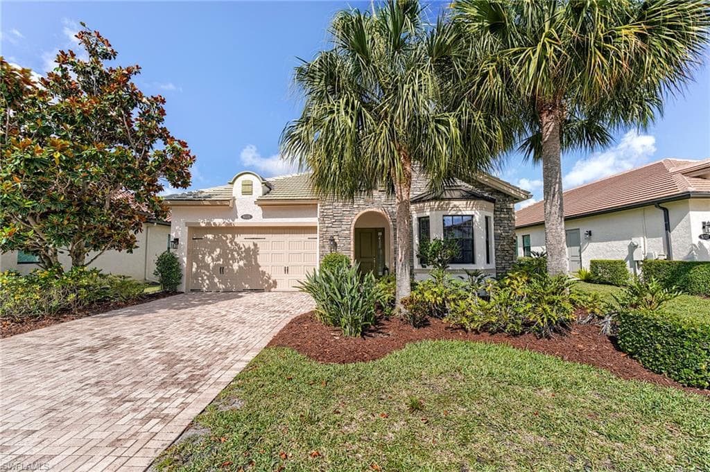 9335 Woodhurst DR NAPLES, FL 34120