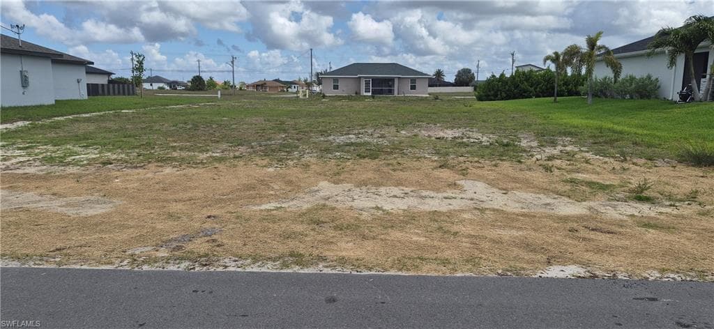 123 NE 15th TER CAPE CORAL, FL 33909