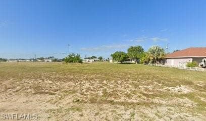 1524 NE 8th PL CAPE CORAL, FL 33909