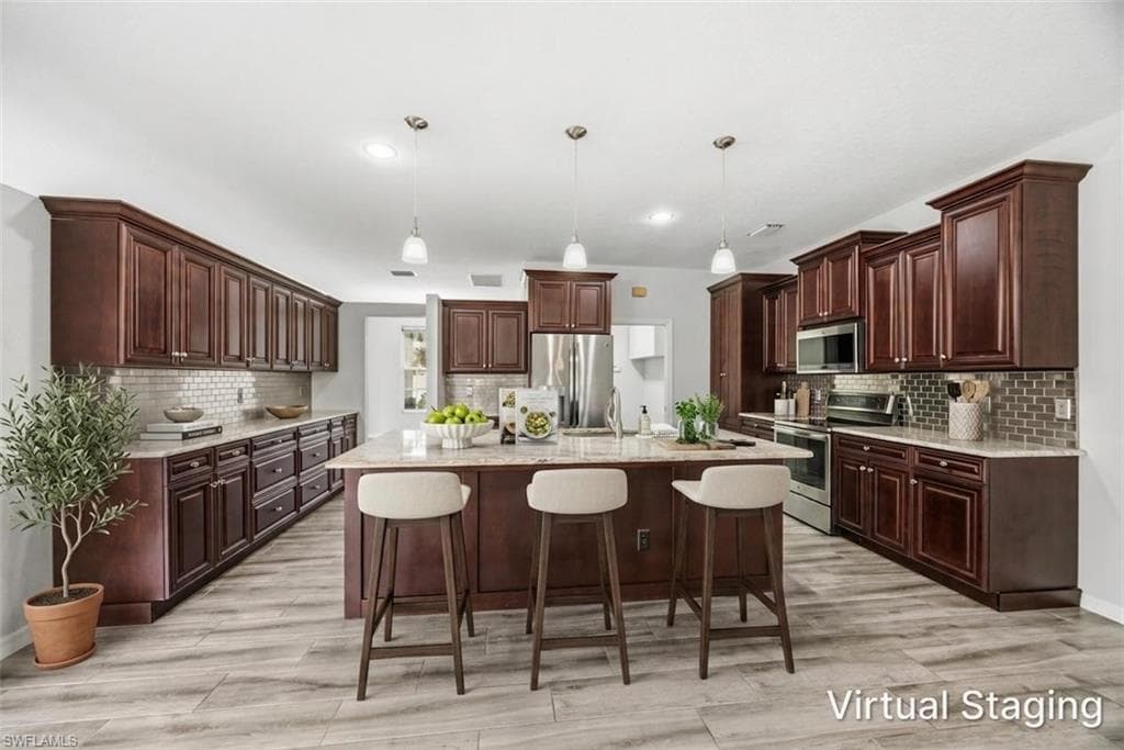 12781 Meadow Pine LN FORT MYERS, FL 33913