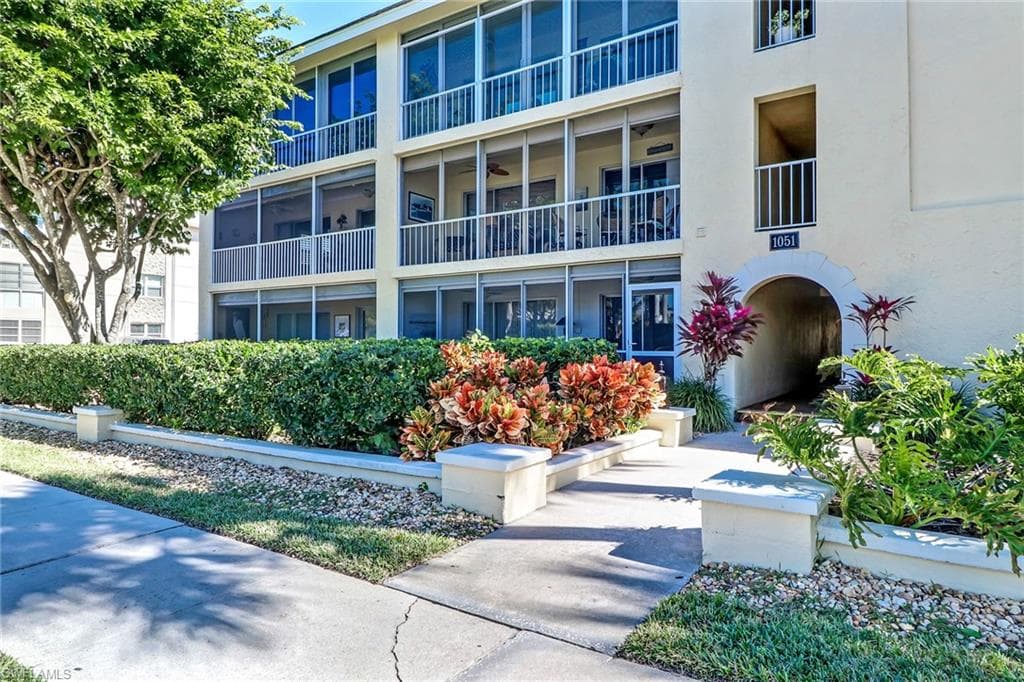 1051 3rd ST S 301 NAPLES, FL 34102