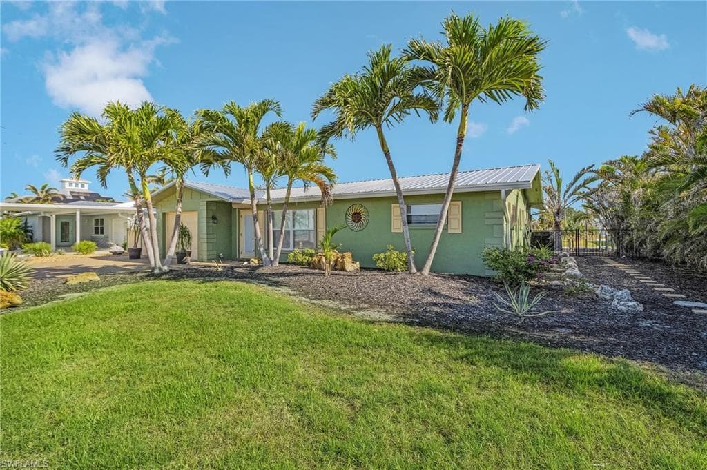 3664 Bayview AVE ST. JAMES CITY, FL 33956