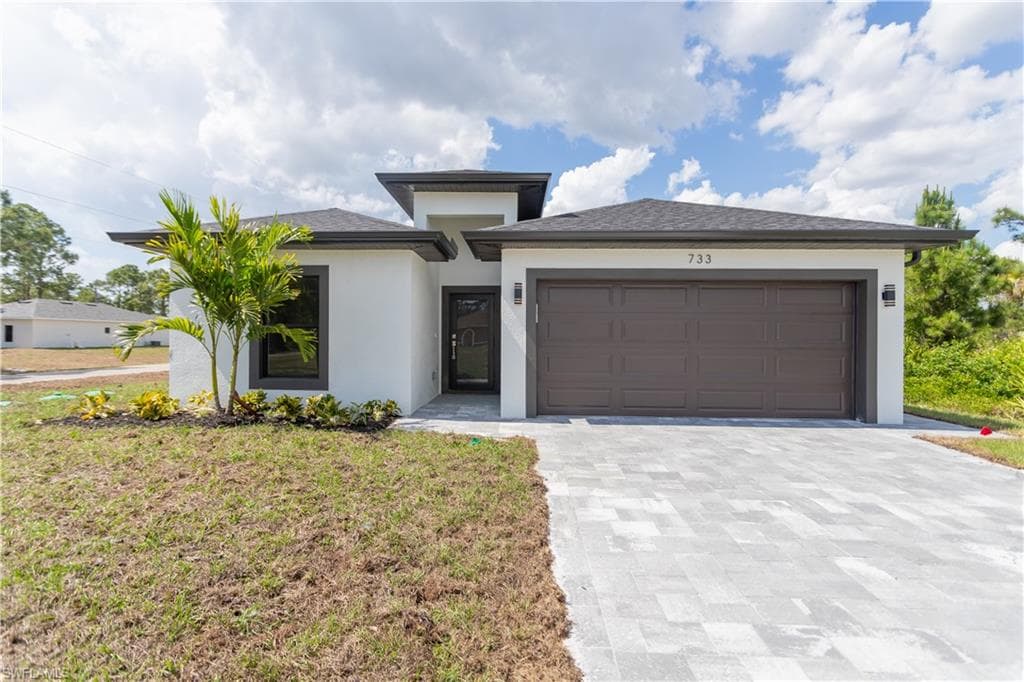 733 Phelps ST E LEHIGH ACRES, FL 33974