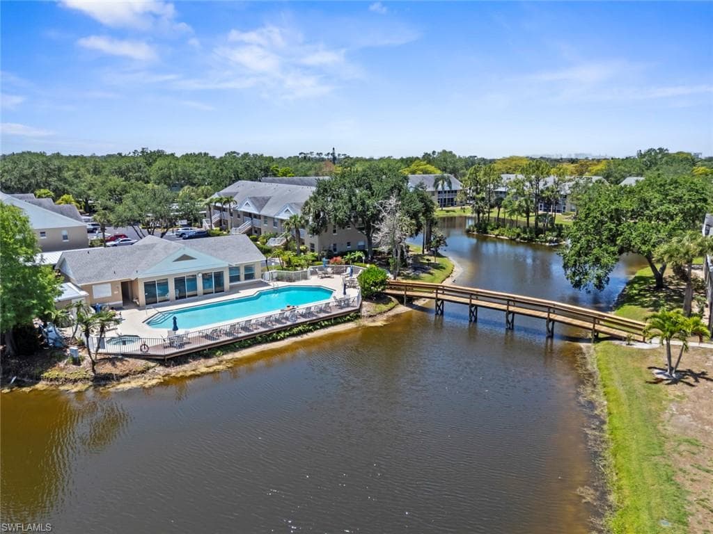 162 Pebble Shores DR 101 NAPLES, FL 34110