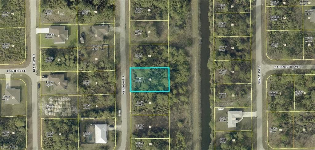 573 Aspen AVE S LEHIGH ACRES, FL 33974
