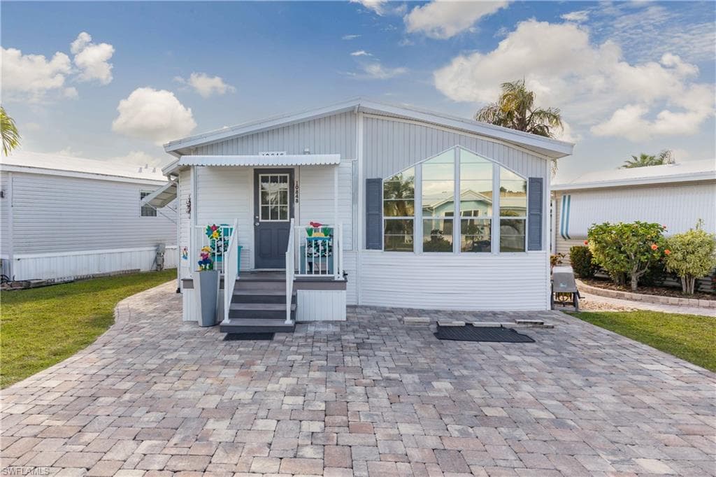 10848 Vireo CIR ESTERO, FL 33928