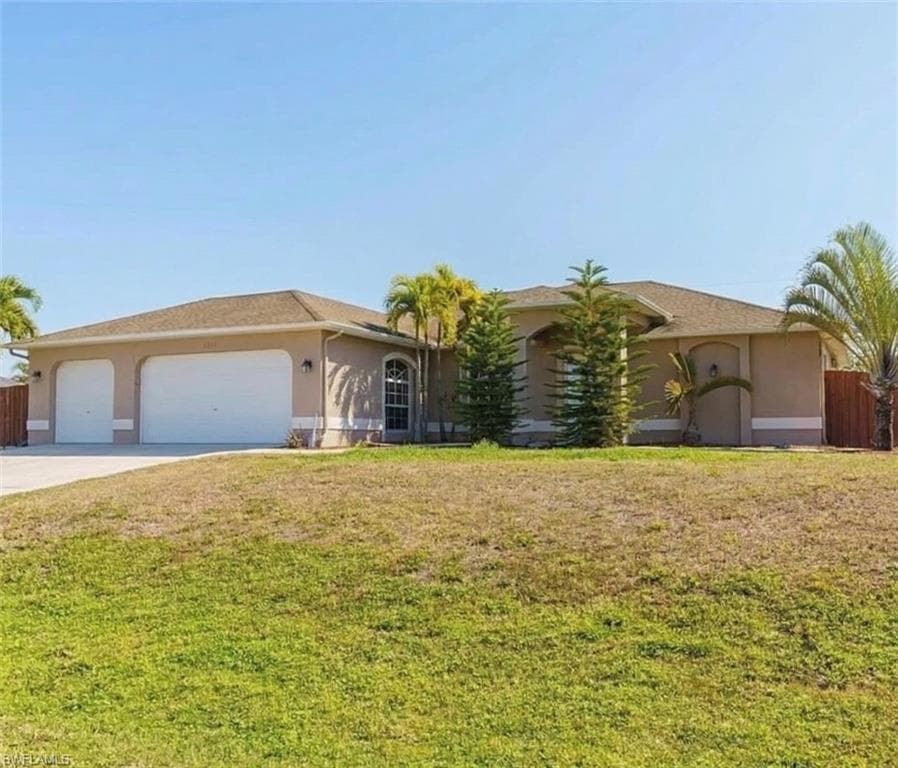 1031 NE 2nd PL CAPE CORAL, FL 33909