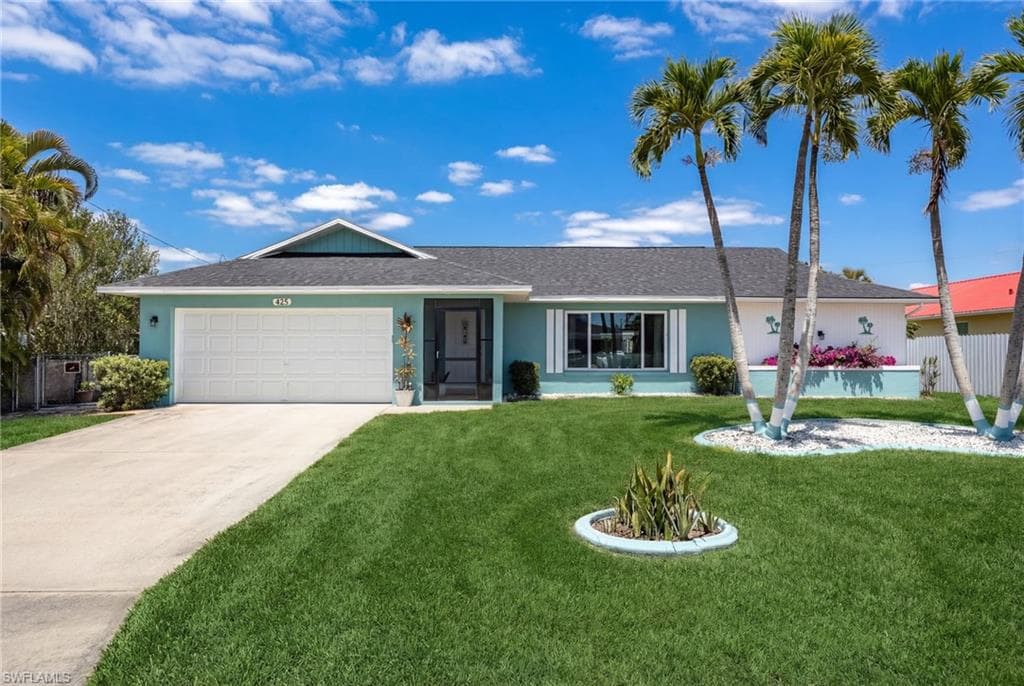 425 SW 43rd LN CAPE CORAL, FL 33914