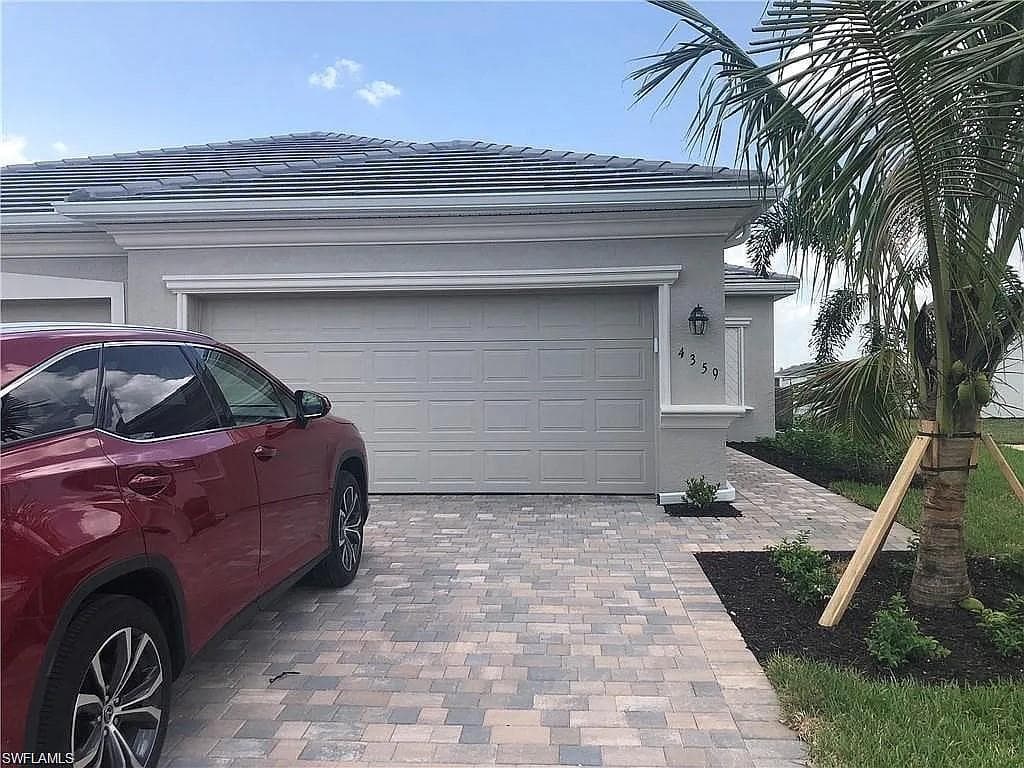 4359 Lemongrass DR FORT MYERS, FL 33916