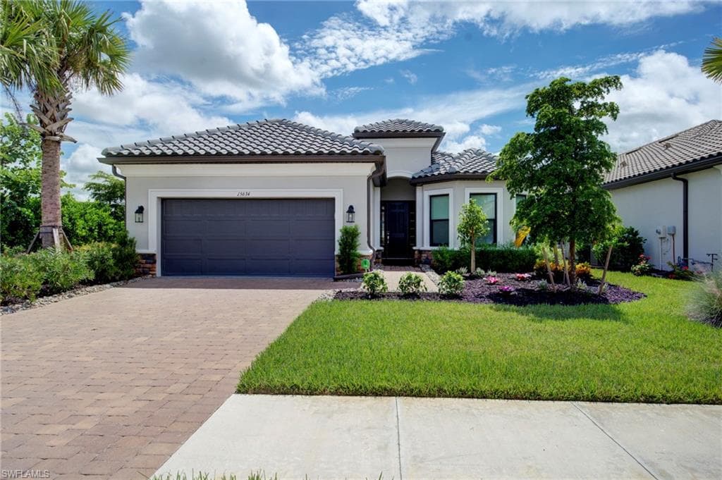 15634 Triesta LN NAPLES, FL 34114