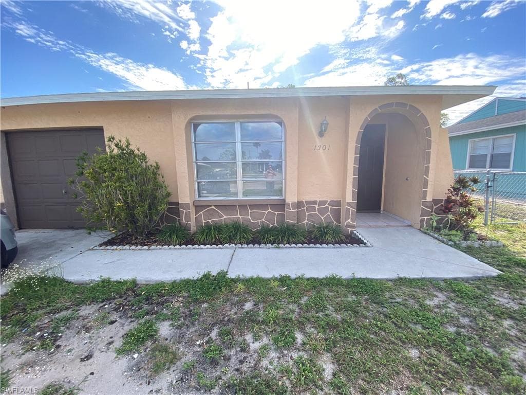 1247 SW Santa Barbara PL 1301 CAPE CORAL, FL 33991