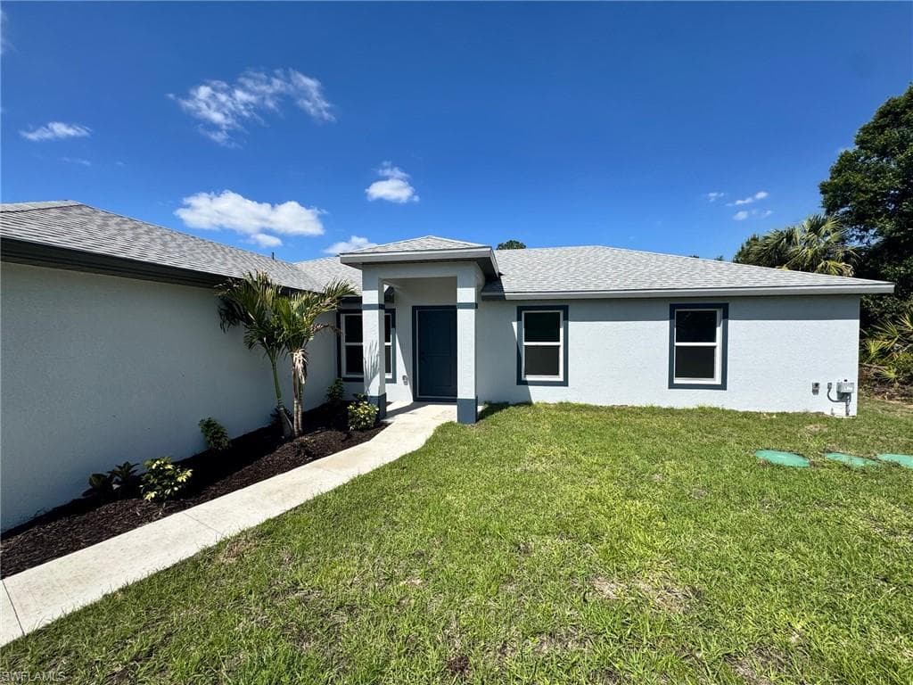 728 Ledge ST LEHIGH ACRES, FL 33972