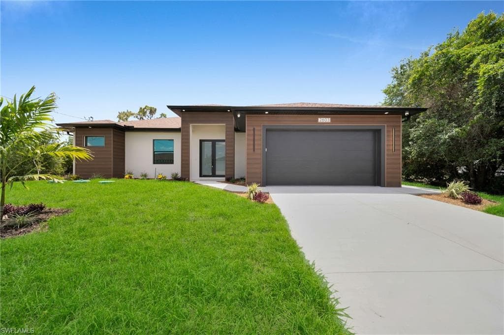 2603 15th ST SW LEHIGH ACRES, FL 33976