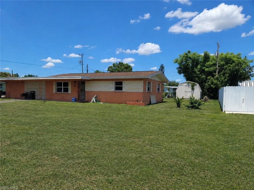 511 Wyoming RD LEHIGH ACRES, FL 33936