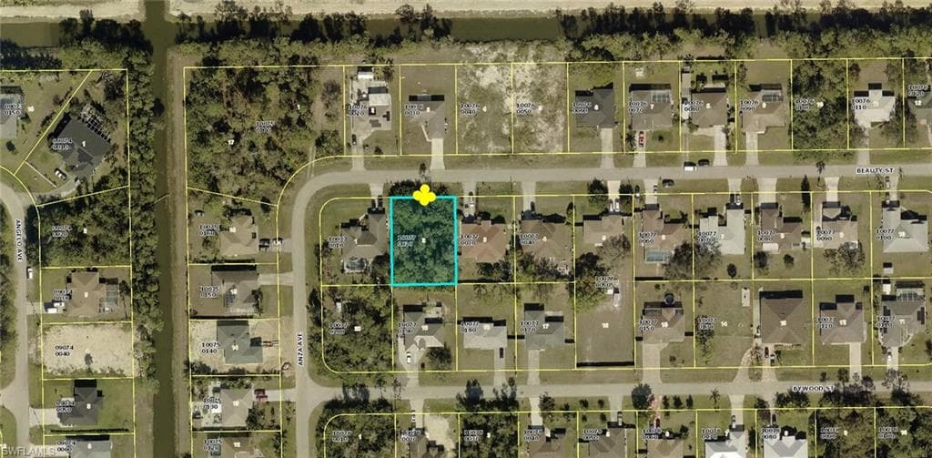 5217 Beauty ST LEHIGH ACRES, FL 33971