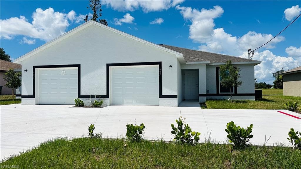 607 SE 7th ST CAPE CORAL, FL 33990