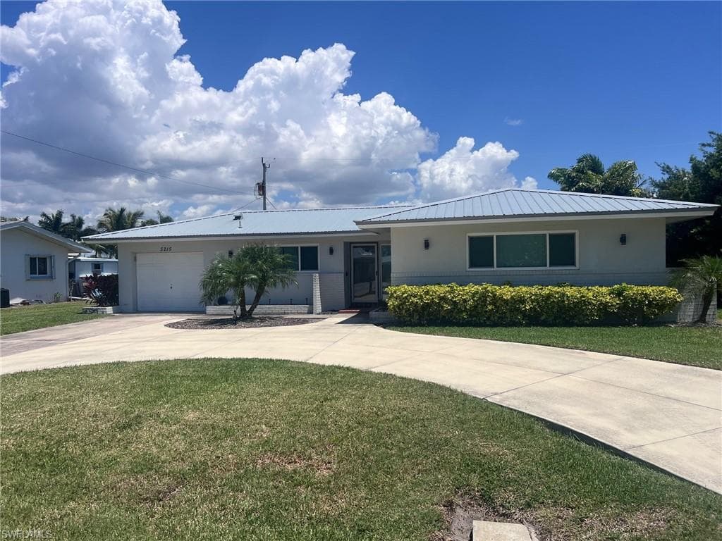 5215 Rutland CT CAPE CORAL, FL 33904