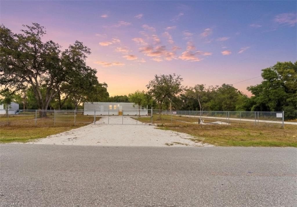 169 Avenida Del Sur CLEWISTON, FL 33440
