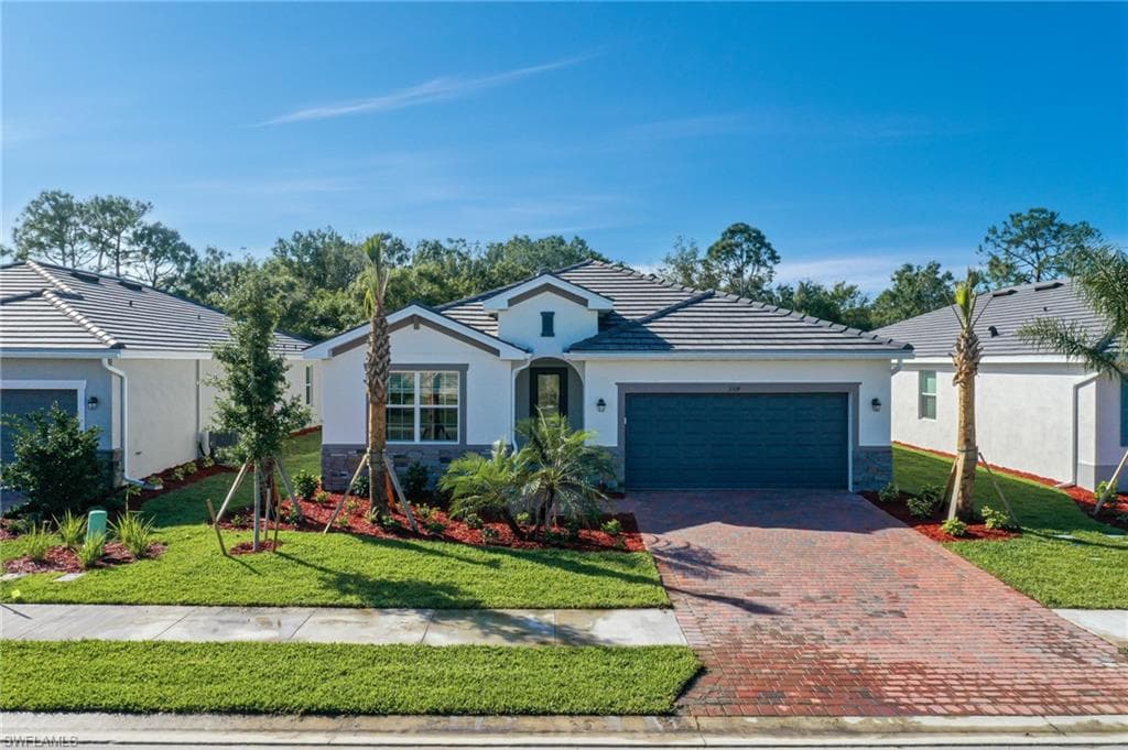 3314 Weston Manor DR ALVA, FL 33920