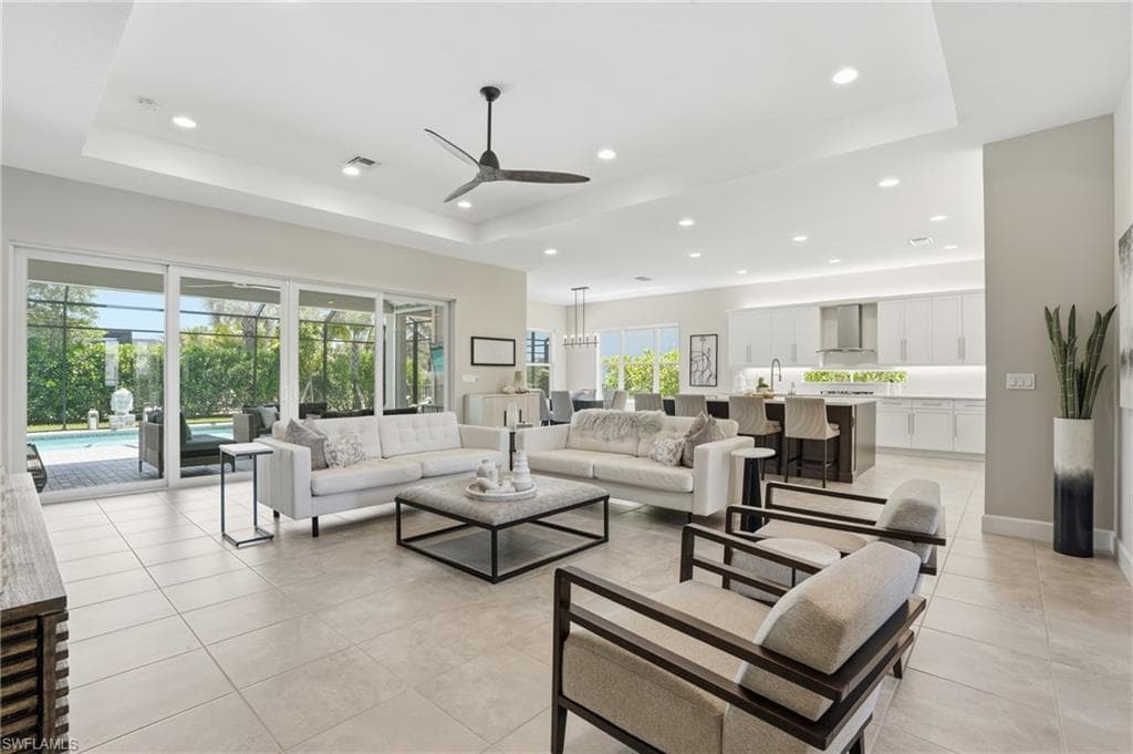 11644 Periwinkle DR NAPLES, FL 34120