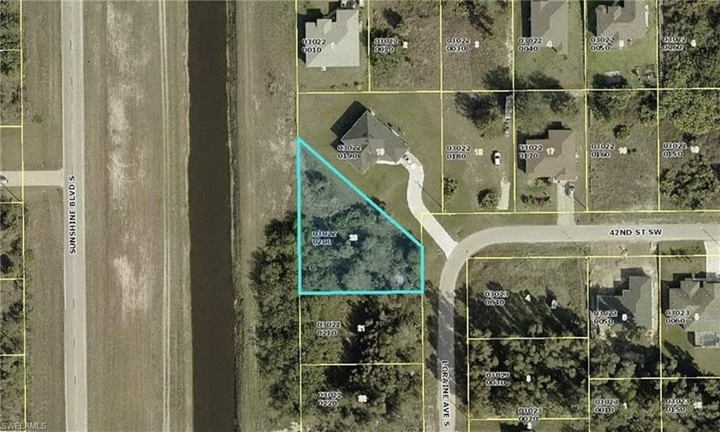 4200 Loraine AVE S LEHIGH ACRES, FL 33976