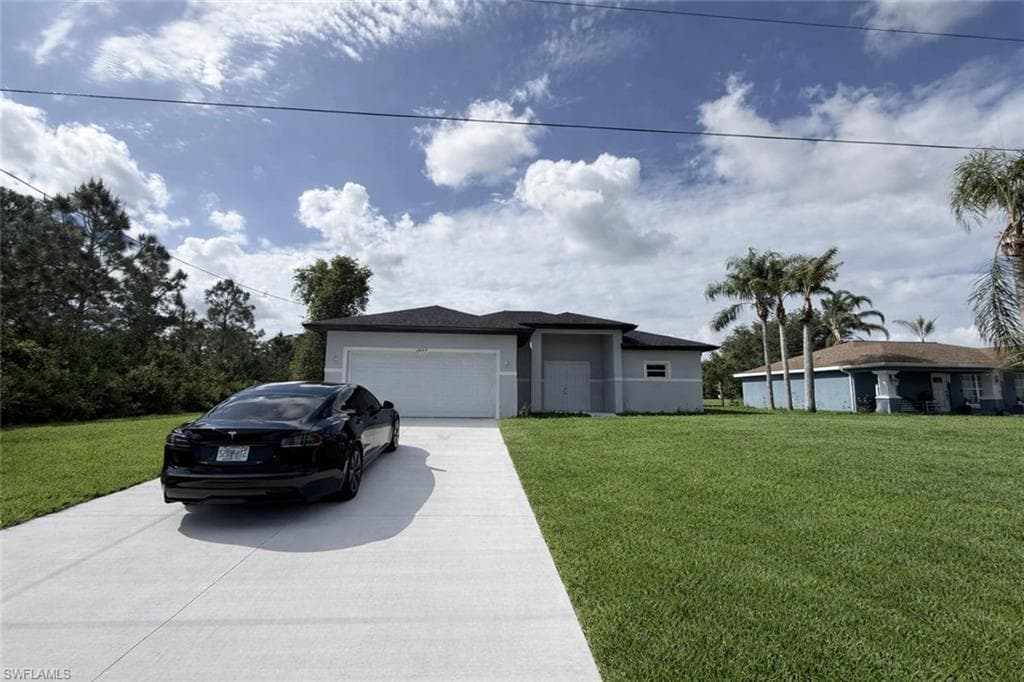 2809 Darlene PL LEHIGH ACRES, FL 33971