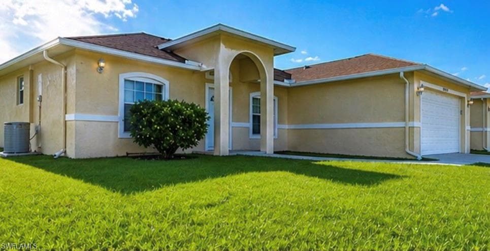 2902 Colin AVE S LEHIGH ACRES, FL 33976