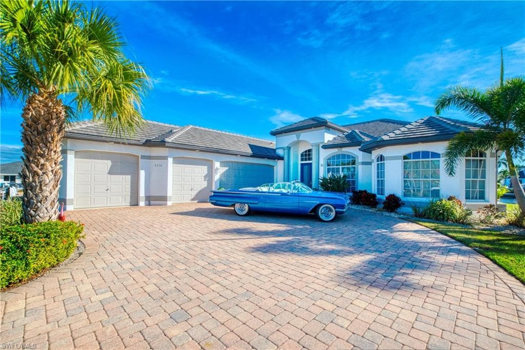5374 Cortez CT CAPE CORAL, FL 33904