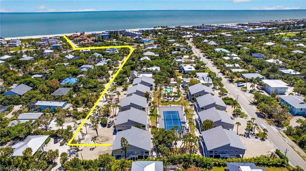 745 Cardium ST SANIBEL, FL 33957