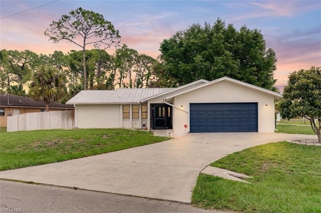 300 Edward AVE LEHIGH ACRES, FL 33936