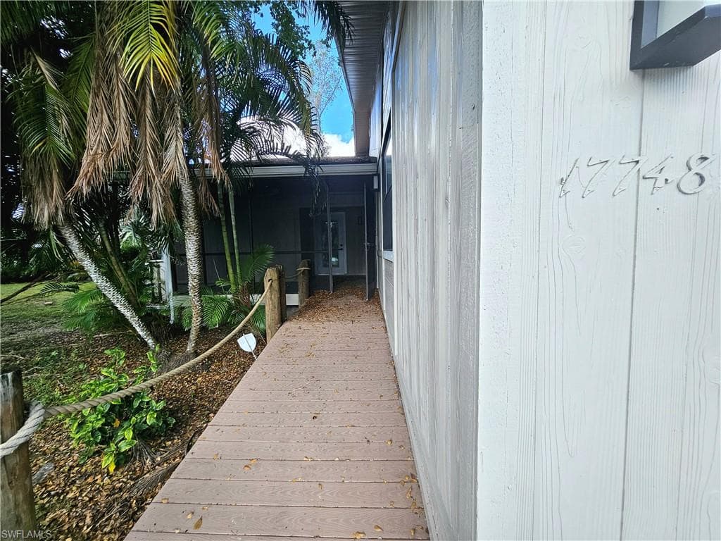 17748 port boca CT FORT MYERS, FL 33908