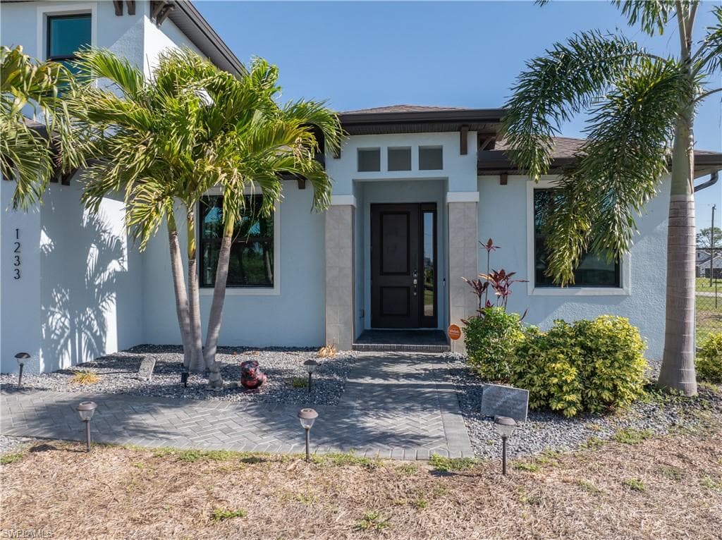 1233 NW 18th ST CAPE CORAL, FL 33993