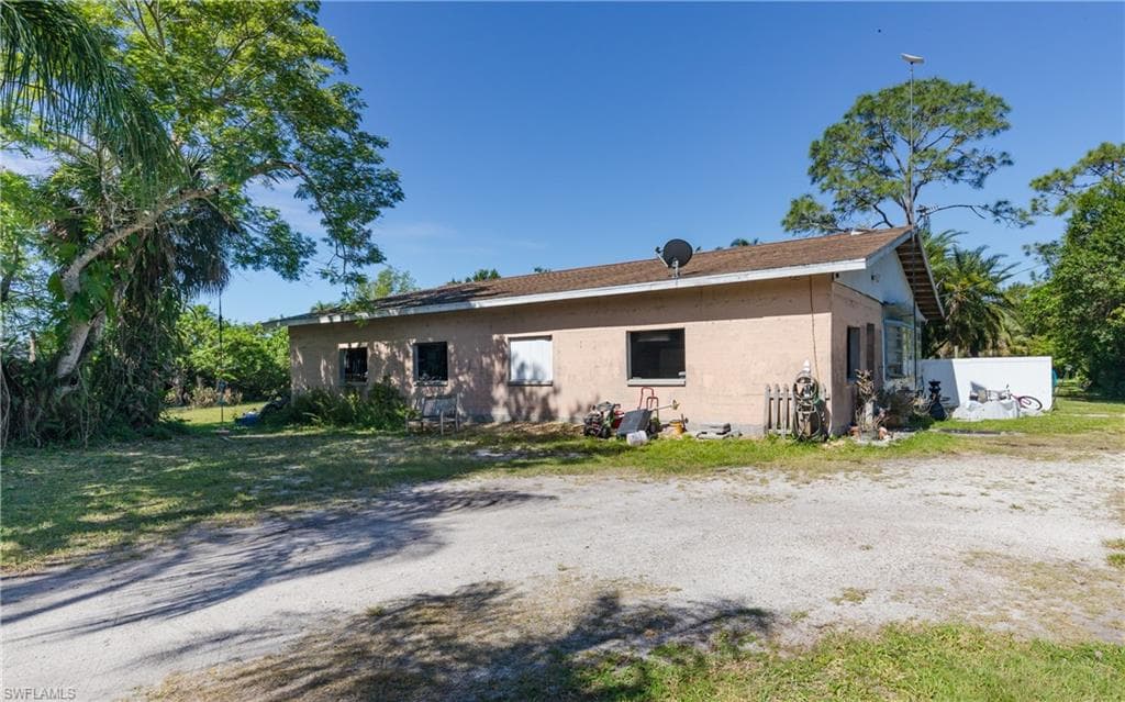 18901 Durrance RD NORTH FORT MYERS, FL 33917