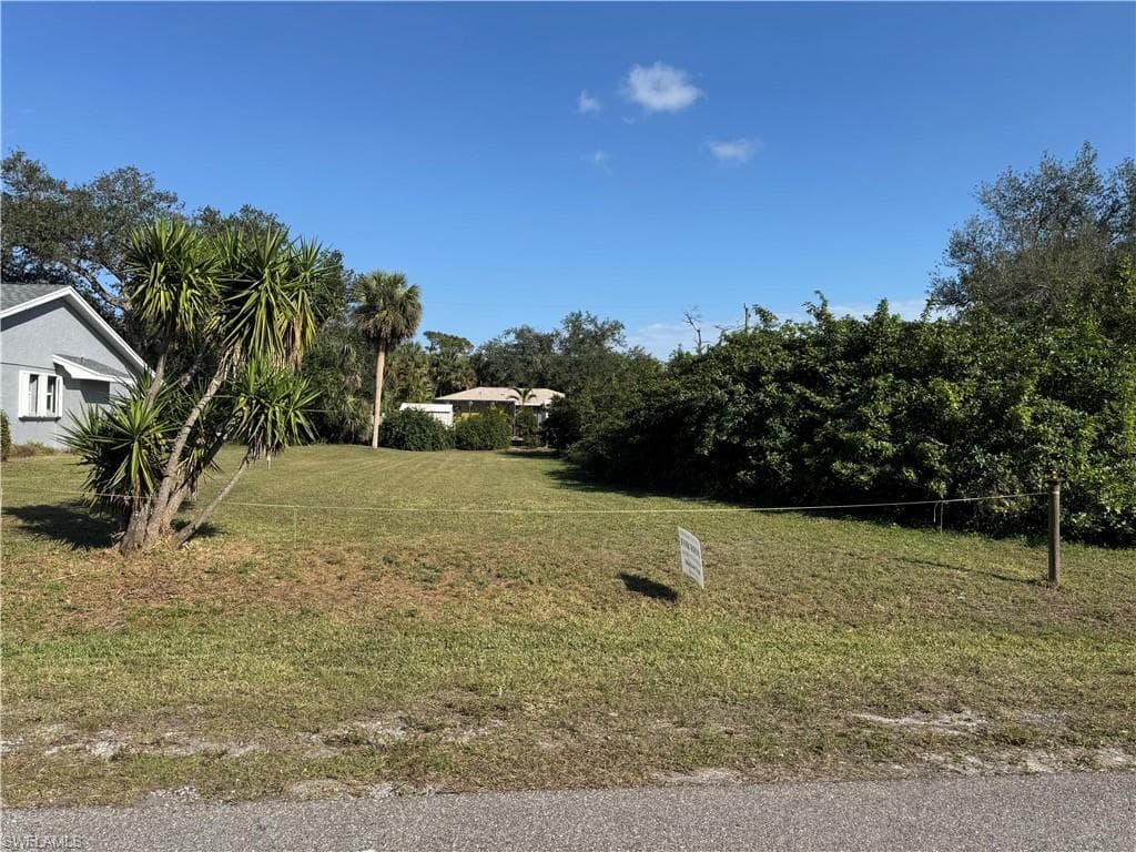 2120 Bendway DR PORT CHARLOTTE, FL 33948