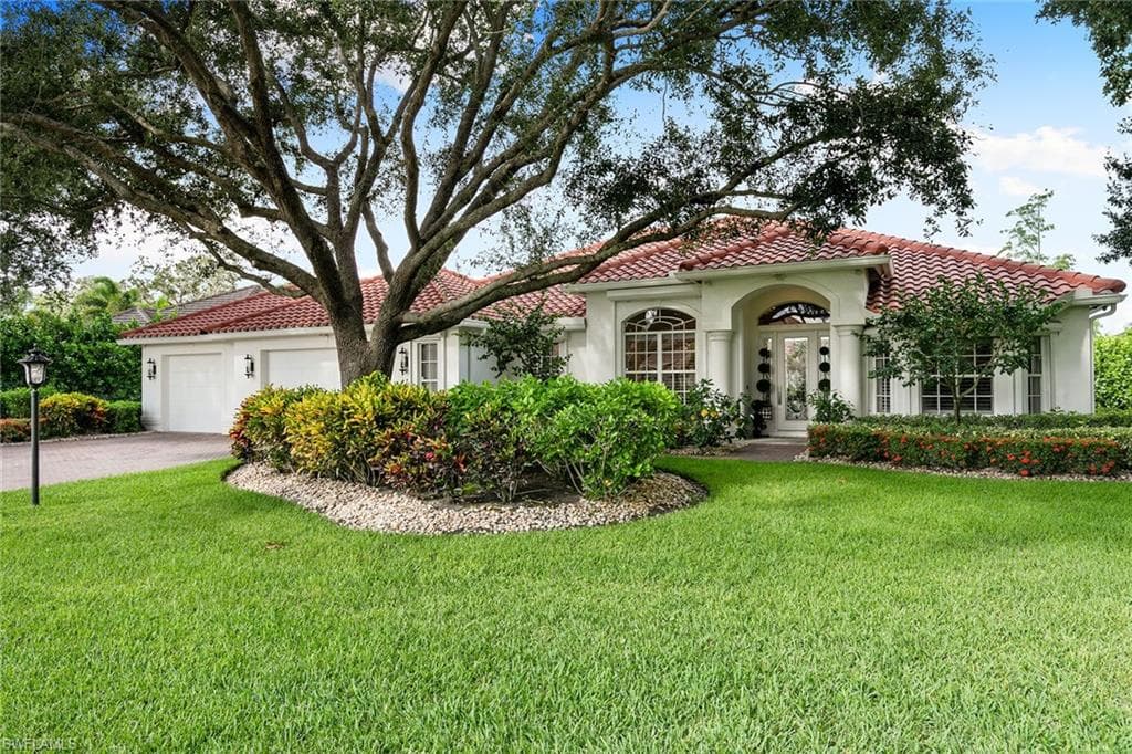 8037 Vera Cruz WAY NAPLES, FL 34109