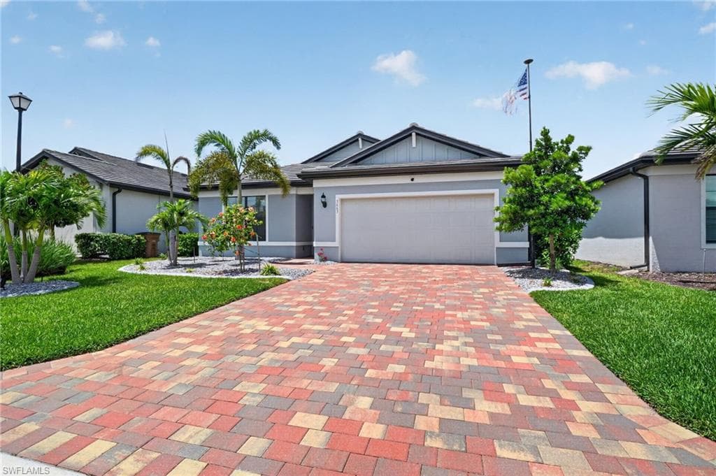 3663 Passion Vine DR ALVA, FL 33920