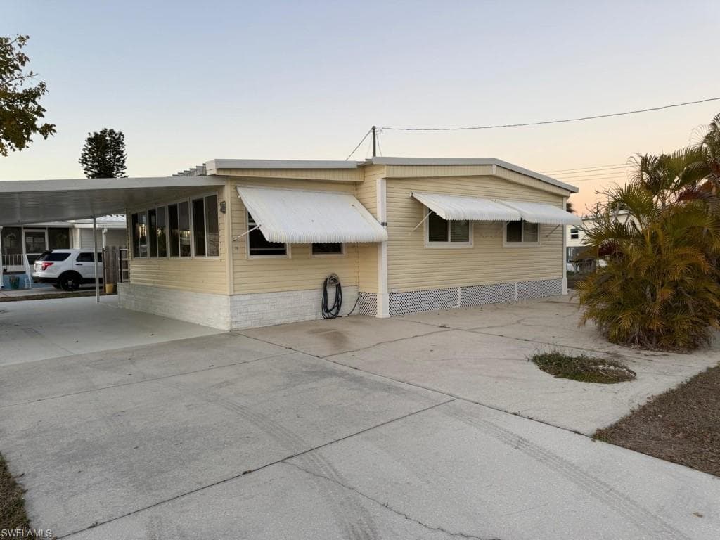 4868 Flamingo DR ST. JAMES CITY, FL 33956