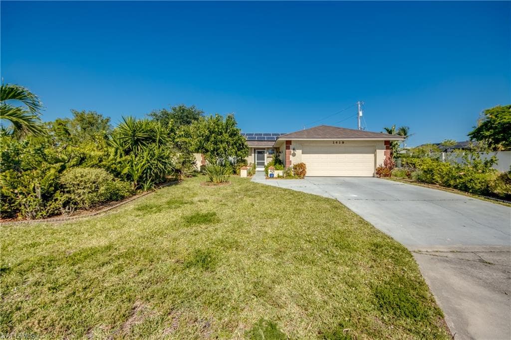 1419 SE 39th TER CAPE CORAL, FL 33904