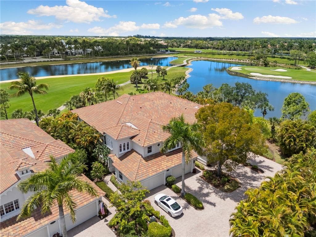 9066 Cascada WAY 101 NAPLES, FL 34114