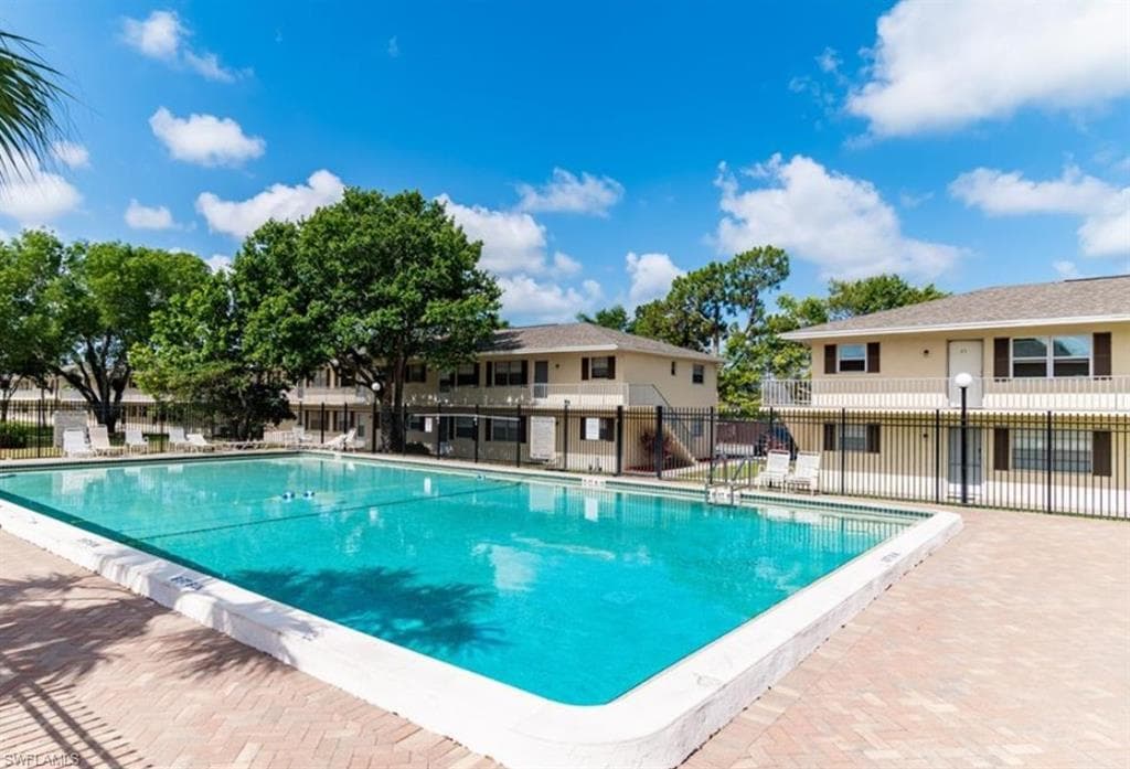 3325 Airport RD N T7 NAPLES, FL 34105