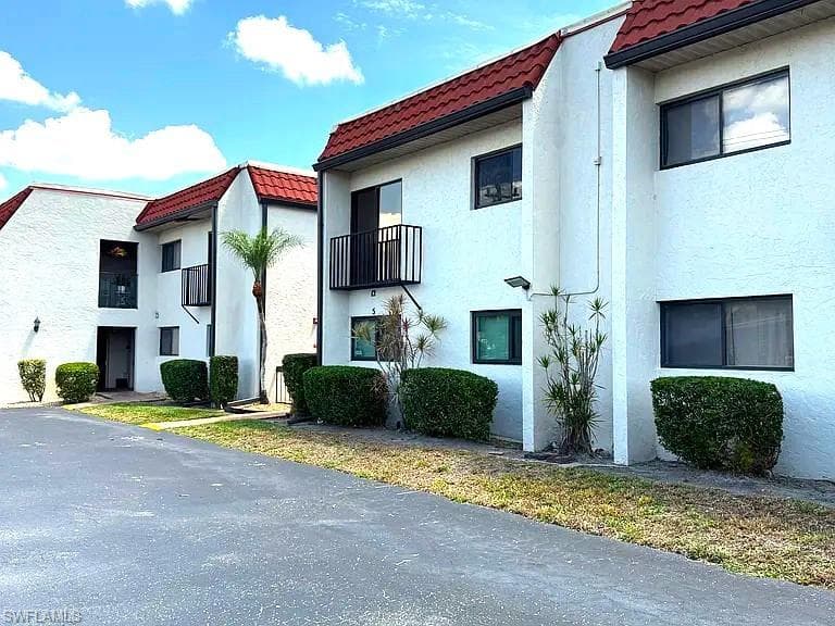 4728 Orange Grove BLVD 12 NORTH FORT MYERS, FL 33903