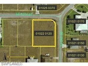 214 SE 12th ST CAPE CORAL, FL 33990