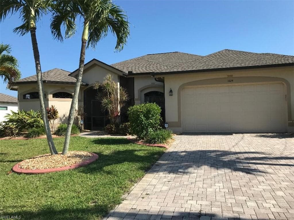 1624 SW 43rd LN CAPE CORAL, FL 33914