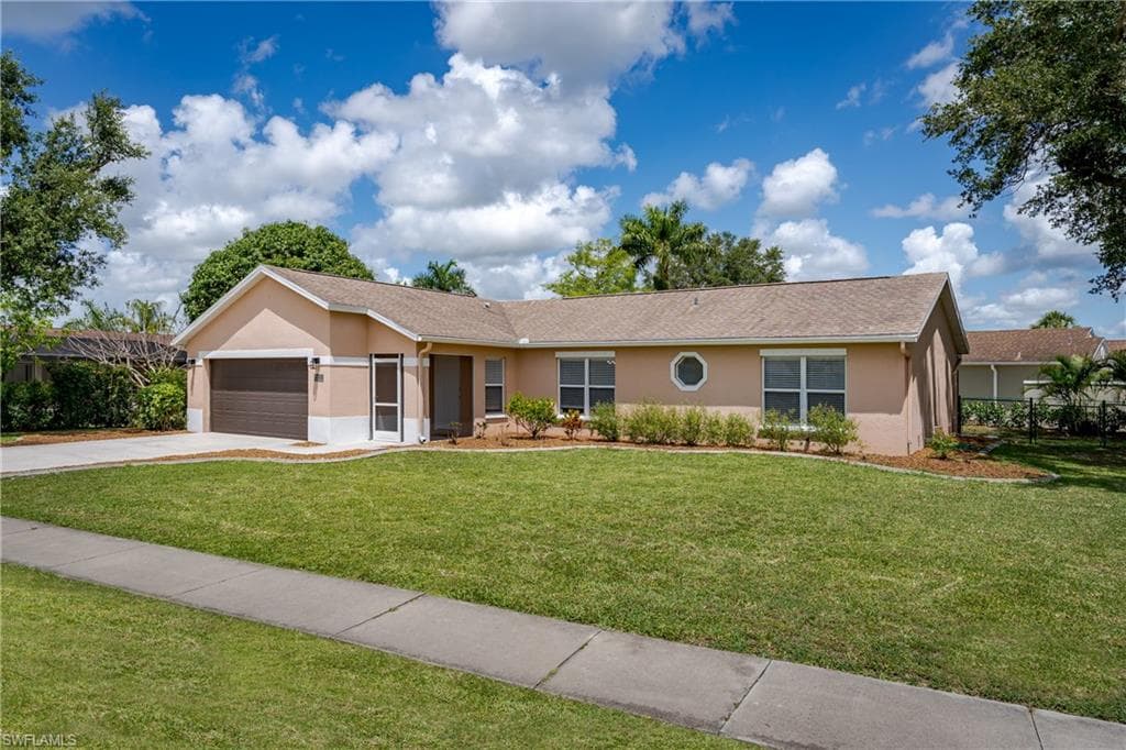3121 Orange Grove TRL NAPLES, FL 34120