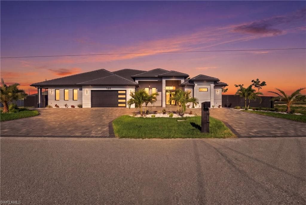 120 SW 9th AVE CAPE CORAL, FL 33991