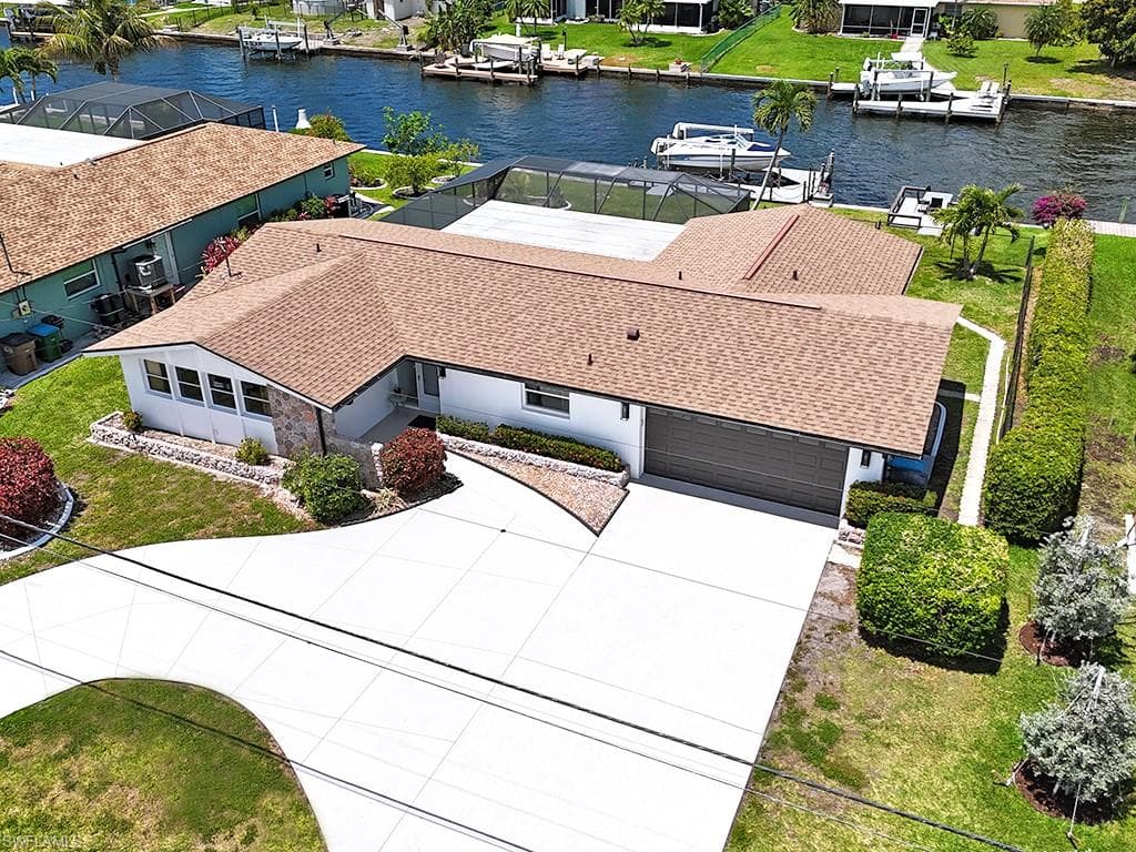 4520 SE 1st PL CAPE CORAL, FL 33904