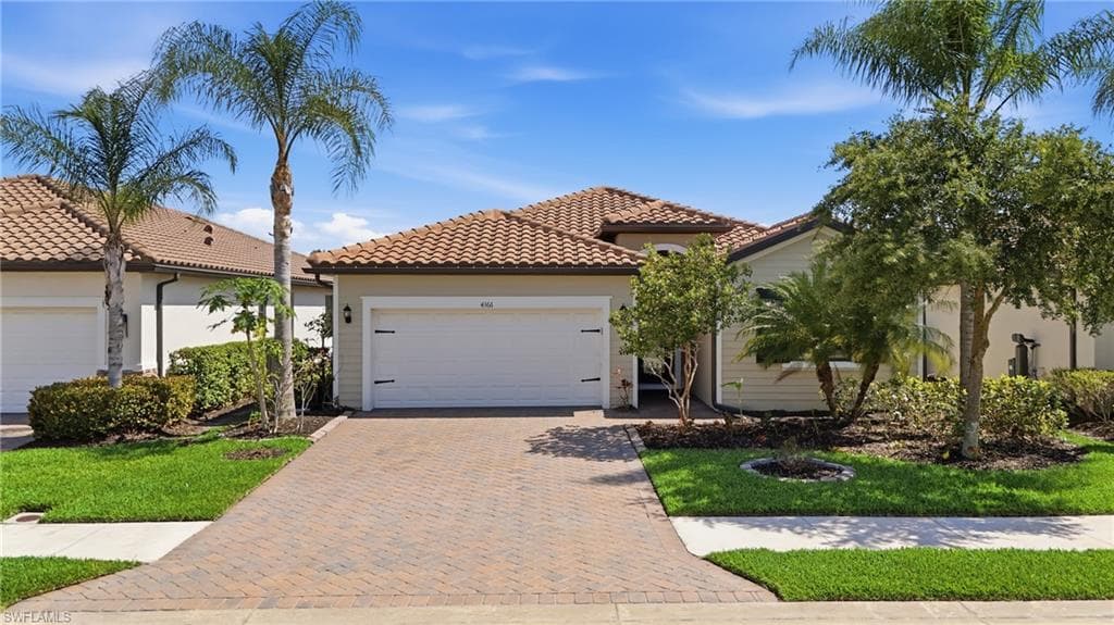 4366 Bismark WAY NAPLES, FL 34119