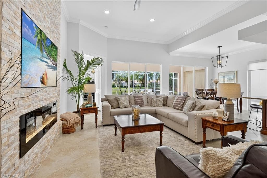 3234 Benicia CT NAPLES, FL 34109
