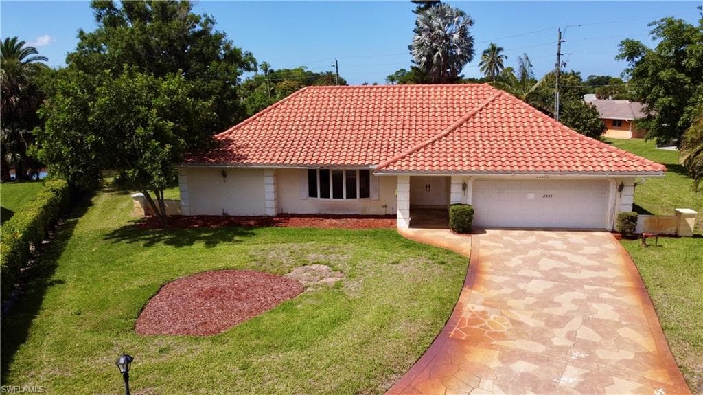 2353 Abbey CT NAPLES, FL 34112
