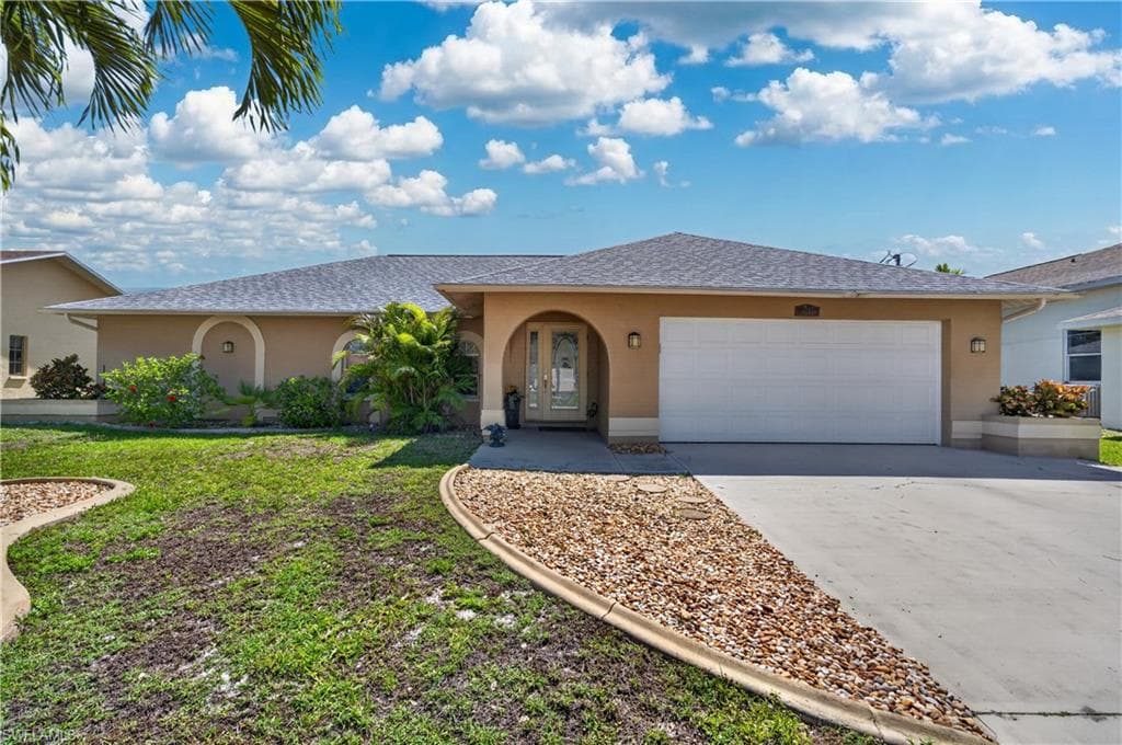 4005 SW 27th AVE CAPE CORAL, FL 33914